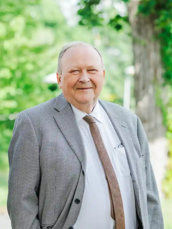 STEINAR_STORT